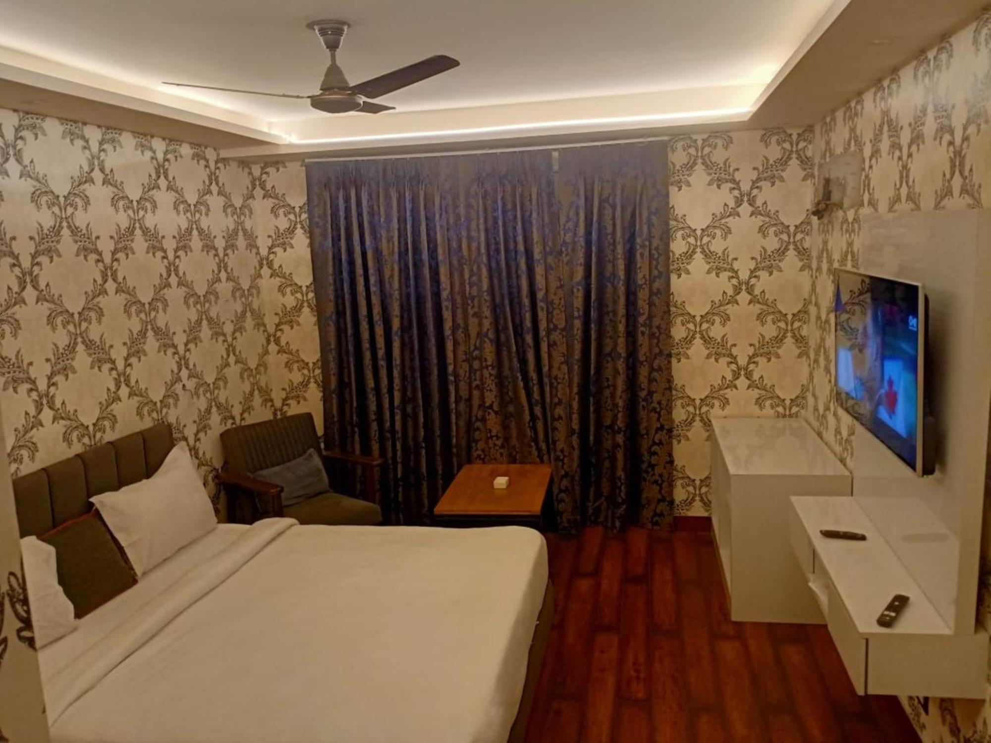 Majestic - East Of Kailash New Delhi